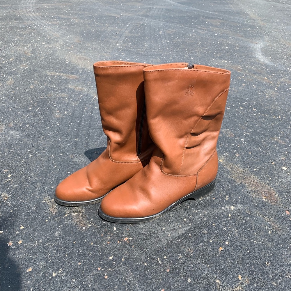 Vintage Blondo women’s boot size 8